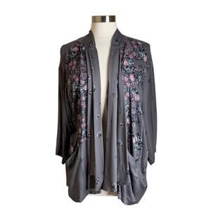 Urban Outfitters Ecote Gray Floral Open Front Cardigan Kimono Women's Size Small